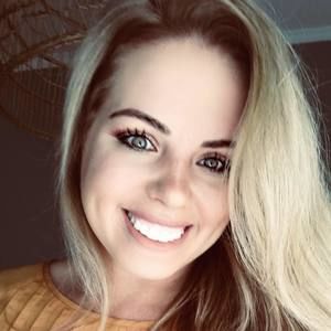 Meet your Posher, Dakota